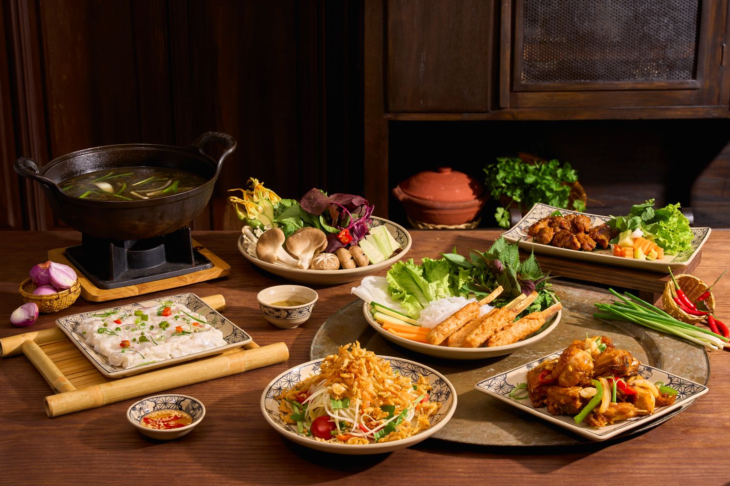 MAMMOM RESTAURANT - HOME PAGE - A DIVERSE CULINARY EXPERIENCE